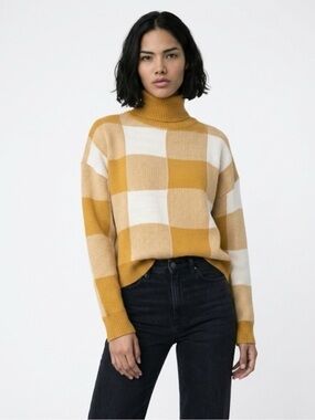 SHEIN Mustard and Cream Buffalo-Check Turtleneck Sweater